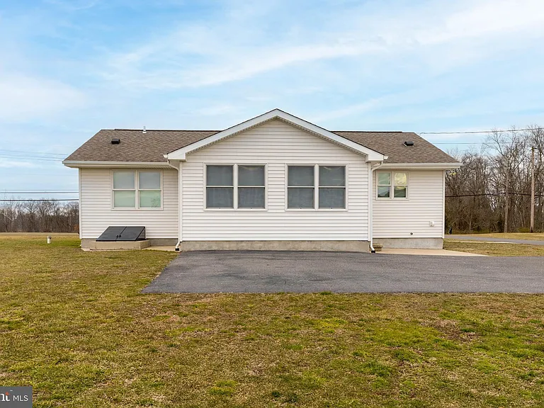 413 Red Lion Rd — Photo 5