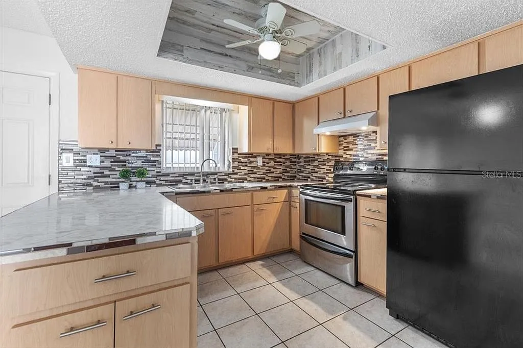 2 bed, 2.0 bath, 1170 sqft, $1,600 — Photo 4