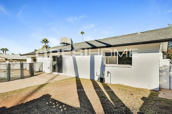 1303 E Dunbar Dr — Photo 13
