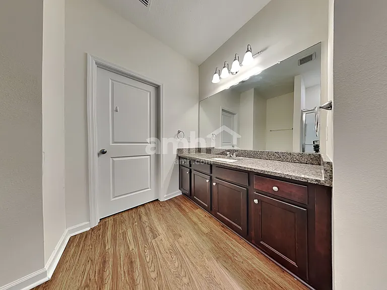 11506 Bryce Canyon Ln — Photo 9