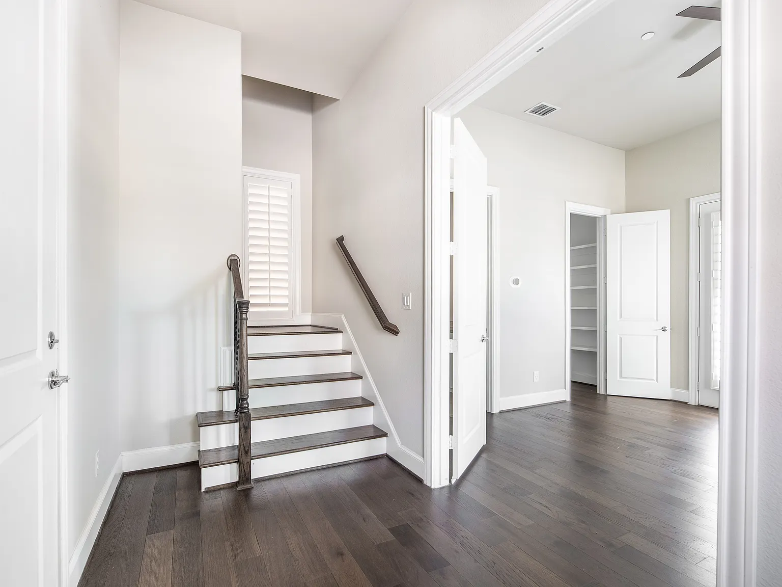 3 bed, 2588 sqft, $4,000 — Photo 4