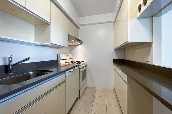 Rented by Compass | media 3