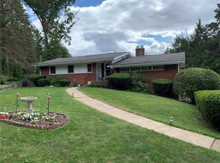 1922 S Clearview Rd, Glenshaw, PA 15116