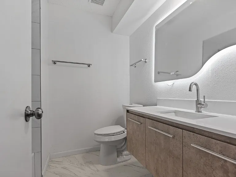 6713 Biggs Ct — Photo 18