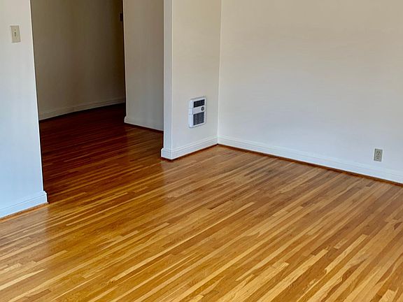 2nd image of 2855 Polk St #201