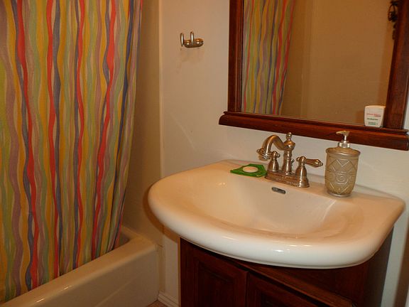 4th image of 106 Alta Vista Dr