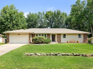 2789 W Village Ter, Springfield, MO 65810