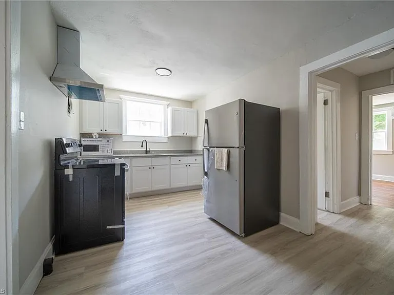 1509 Waverly St #C — Photo 8