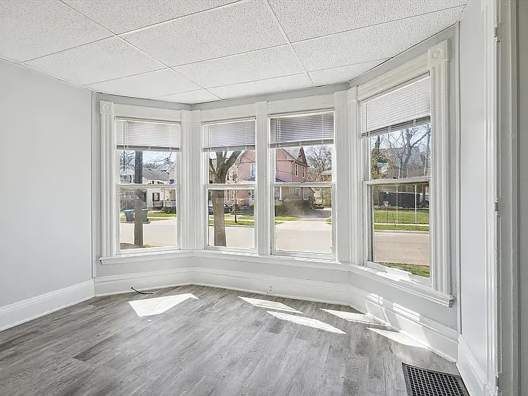 723 W Walnut St #725 — Photo 4