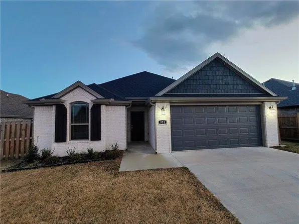 931 Lakeview Dr, Centerton, AR 72719