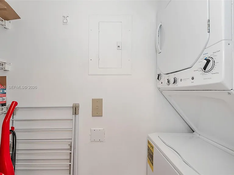 90 Alton Rd #607 — Photo 16