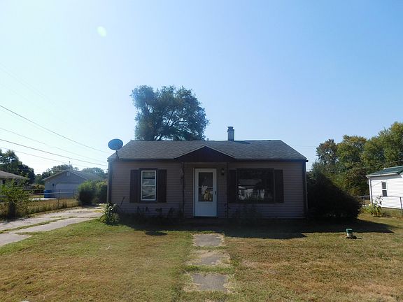 2nd image of 1998 Baldwin Dr