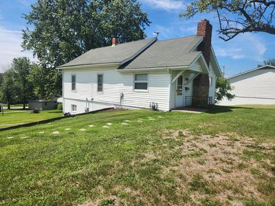 908 Sunset Dr, Macon, MO, 63552