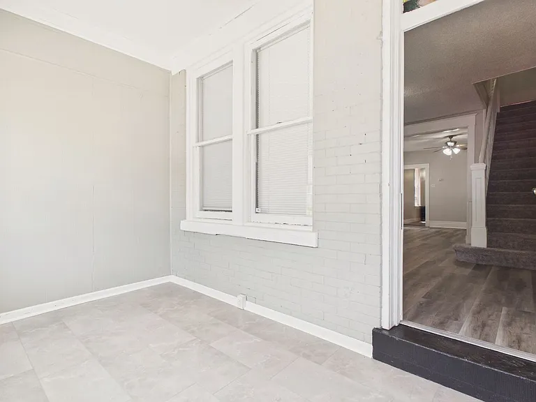 2614 Lexington St — Photo 6
