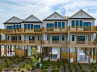 126 Shell Rd, Surf City, NC 28445