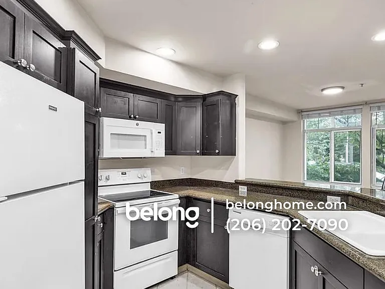 611 Highland Dr #203 — Photo 5