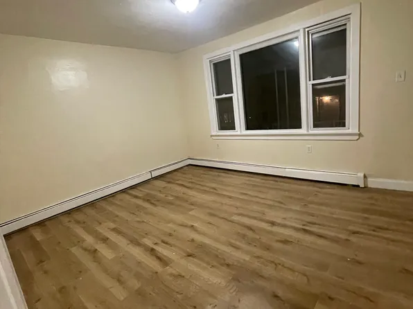 33 W 18th St Floor 2, Bayonne, NJ 07002