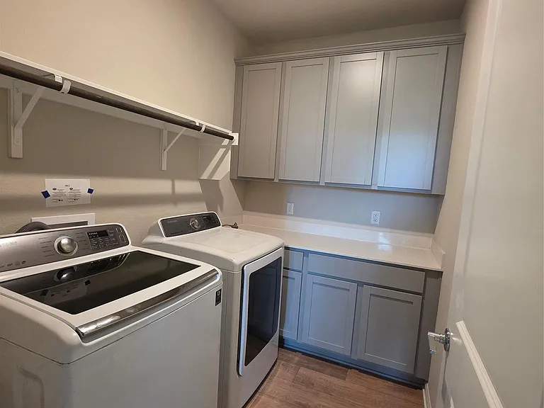 1020 Vista View Dr #302 — Photo 16