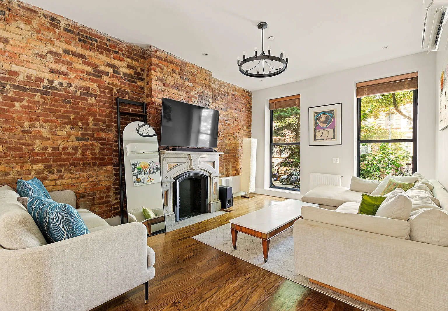 356 Halsey Street — Photo 2