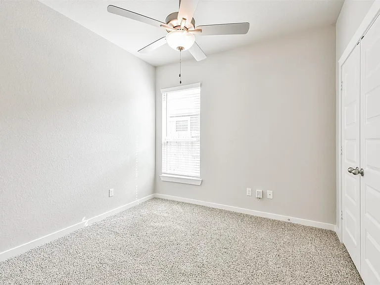 25141 Pacific Wren Dr — Photo 24