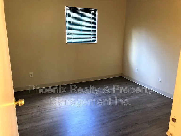 3393 Madison Ave #W328 — Photo 7
