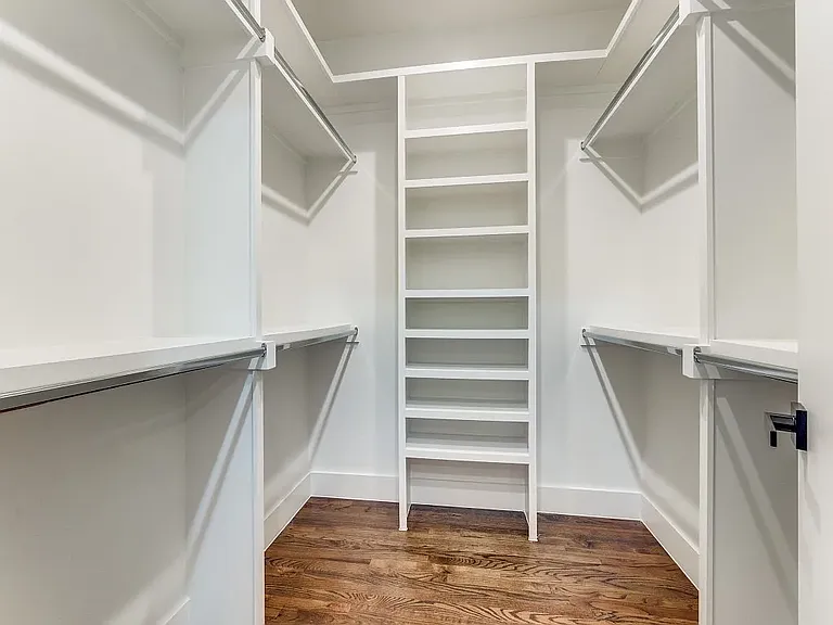 4200 University Blvd — Photo 15