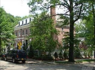 8245 Beverly Rd, Kew Gardens, NY 11415