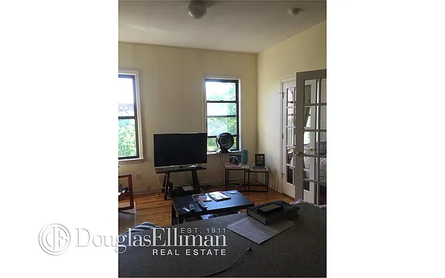 Rented by Douglas Elliman | media 38