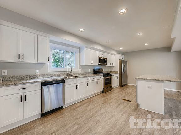 4th image of 421 Highmeadow Rd