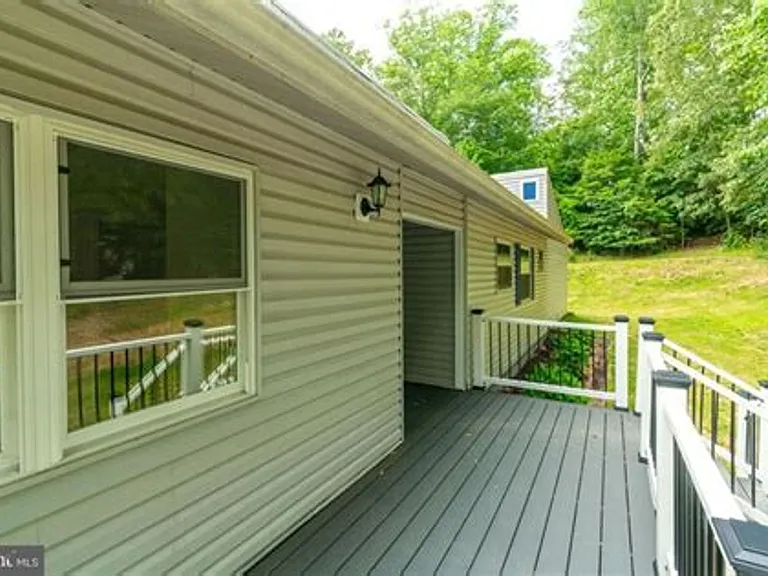 2044 Coast Guard Dr — Photo 4