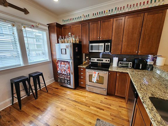 5th image of 415 Saint Francis St Unit 122