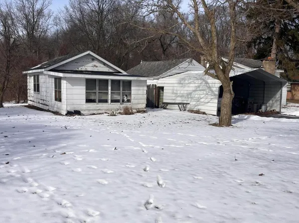 1033 N Clark St, Albion, MI 49224