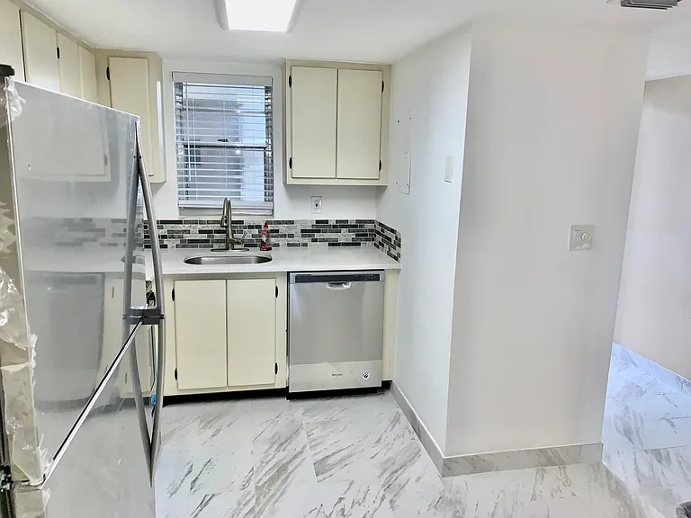 3100 W Rolling Hills Cir #309 — Photo 25