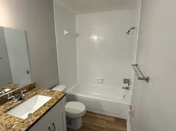 5039 Bordeaux Village Pl Unit 202, Tampa, FL 33617