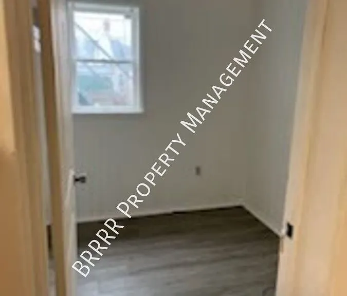639 Church St #1 — Photo 13