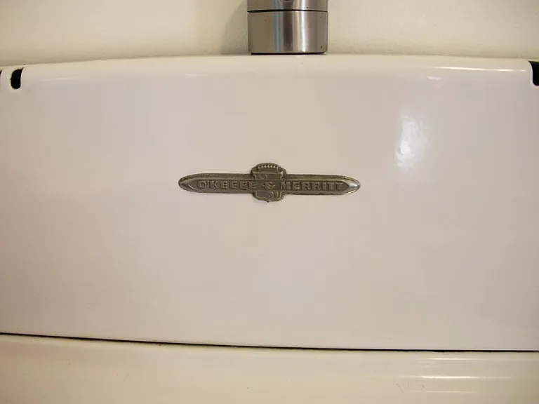 O'keefe & Merritt Gas Stove/Oven
