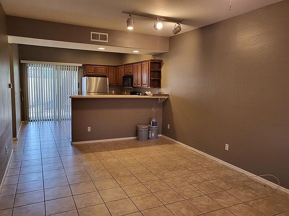 4th image of 510 W University Dr Unit 110