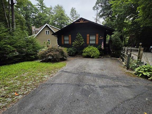 2nd image of 240 Fox Hill Loop