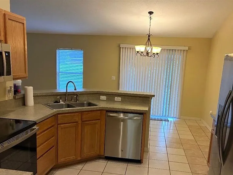 8040 SW 128th Loop — Photo 4
