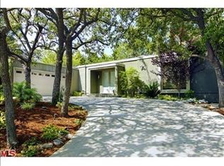3100 Arrowhead Dr, Los Angeles, CA 90068