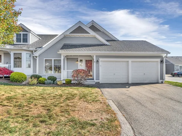 11 Autumn Dr #A, Hudson, MA 01749