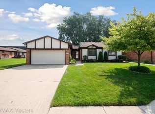 25052 Joanne Smith Dr, Warren, MI