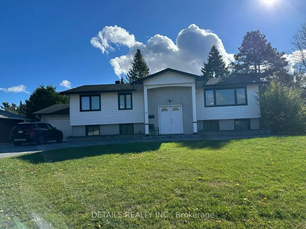 7 Kerry Cres, Ottawa, ON K2E 5V7