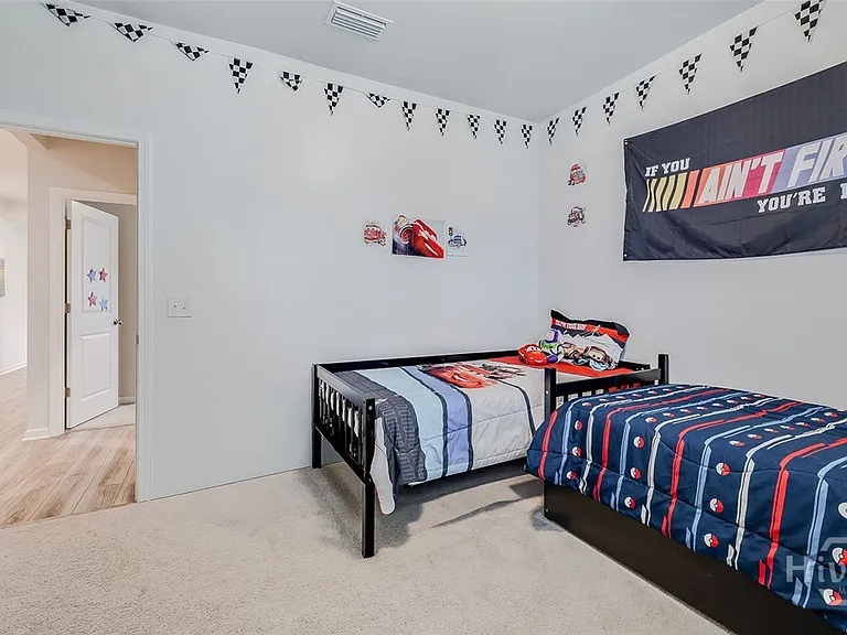 64 Shade Tree Dr — Photo 30