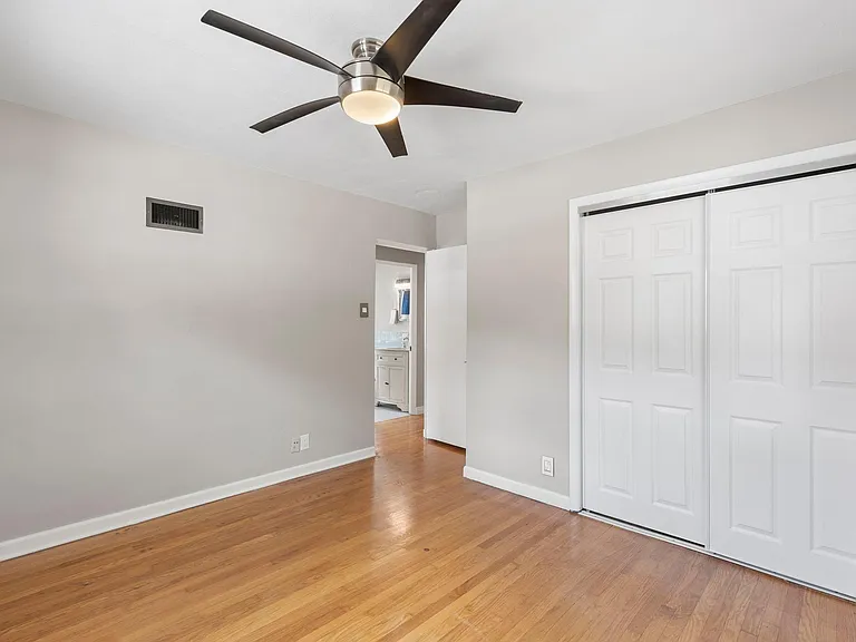 9562 Lodge Pole Ln — Photo 17