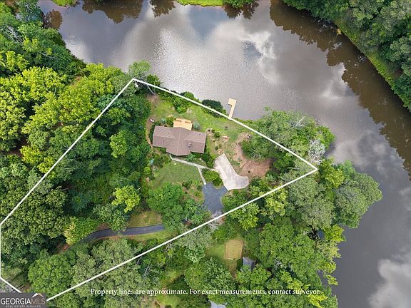 3rd image of 75 Deerfield Rd