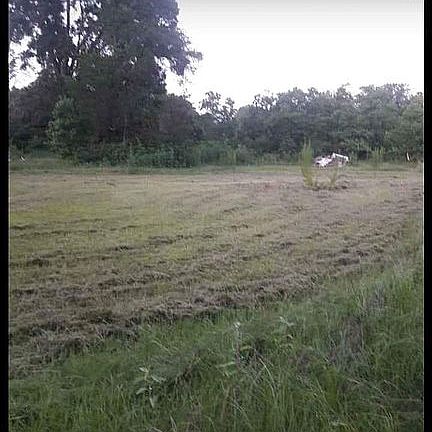 2nd image of 27953 Cambridge Blvd #E