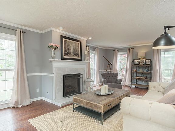5th image of 124 Lakehaven Dr