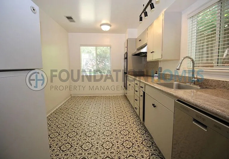 128 McAllister Ave #CA 94904 — Photo 7