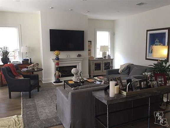5th image of 107 Versailles Dr